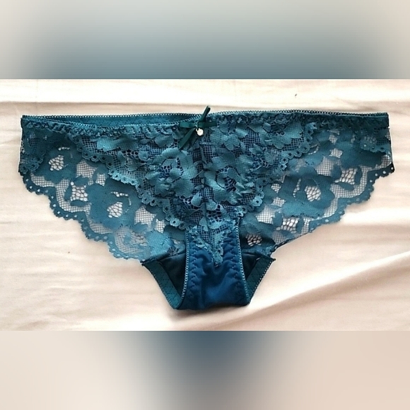 New SHEIN Blue Lace Push Up Bra and Matching Panties - Picture 5 of 7